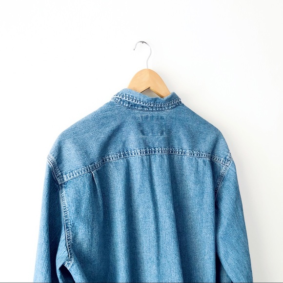 Levi’s Oversized Blue Denim Button Up Shirt - Picture 5 of 7